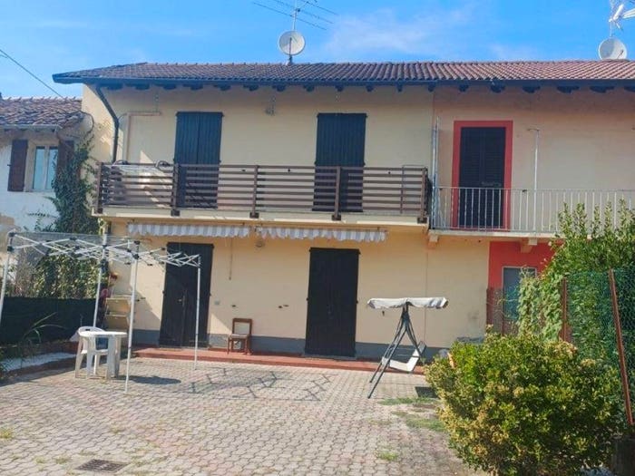 Casa trilocale in vendita in Corso Camillo Benso di Cavour, Vespolate