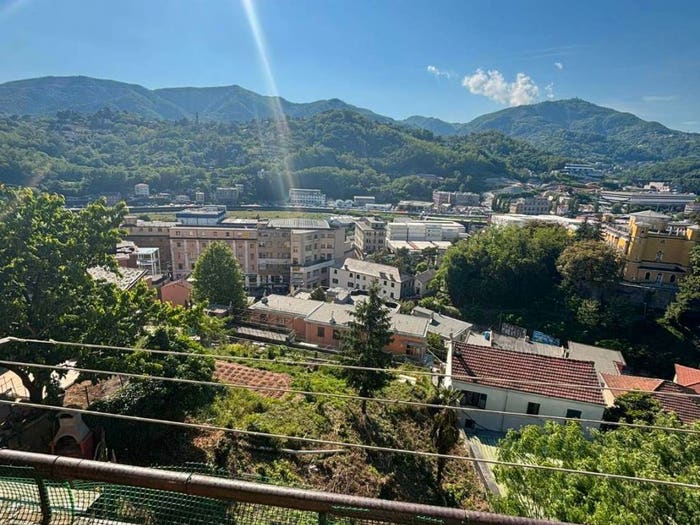 Appartamento con 5 locali in vendita in via campodonico, Bolzaneto, Genova