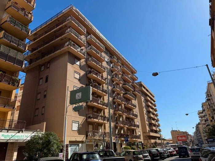 Appartamento con 5 locali in vendita in Via Sampolo, Montepellegrino, Palermo