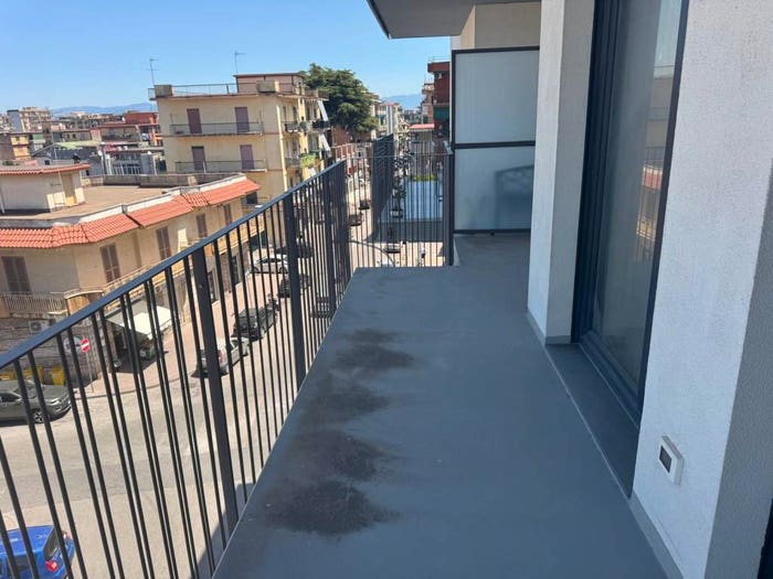 Appartamento trilocale in vendita in Via Ferrara, Arzano