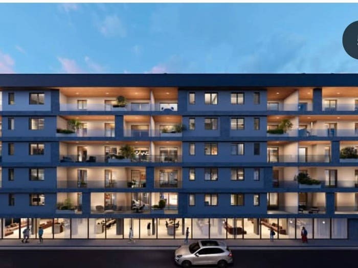 Appartamento trilocale in vendita in Via Ferrante Loffredo, Arenaccia, Napoli