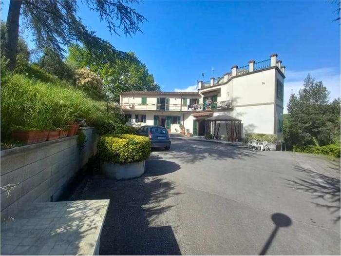 Casa con 6 locali in vendita in Buggiano