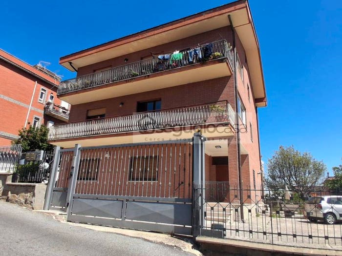 Appartamento trilocale in vendita in La Storta, Roma