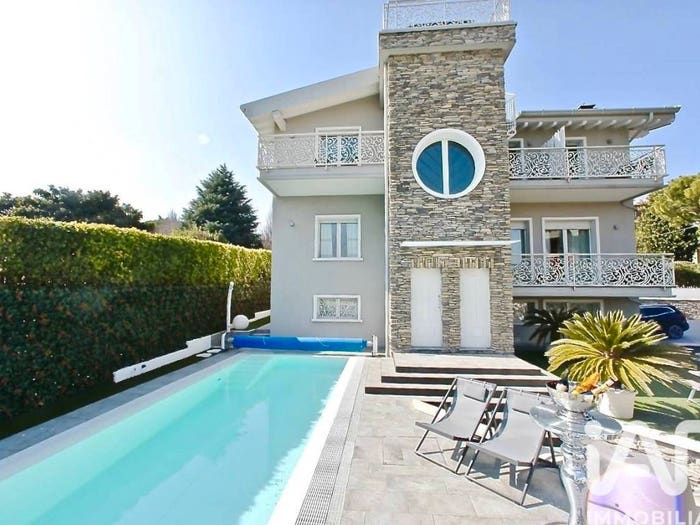 Casa con 6 locali in vendita in Via Caporali, Desenzanino, Desenzano del Garda