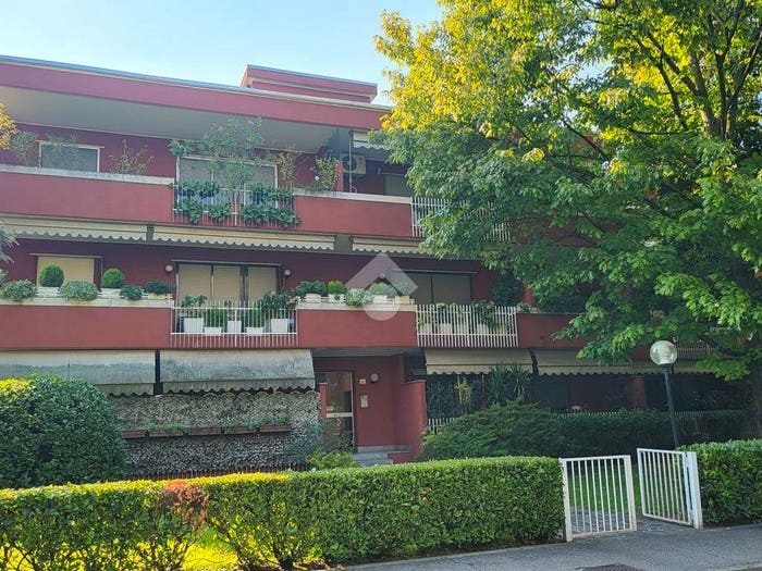 Appartamento con 6 locali in vendita in Via Veneto, San Bovio San Felice, Peschiera Borromeo