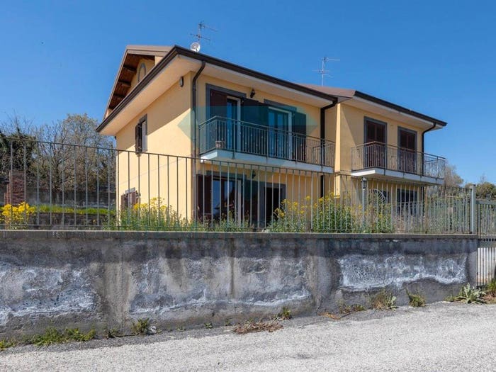 Casa con 5 locali in vendita in Via Trainara, Mascali