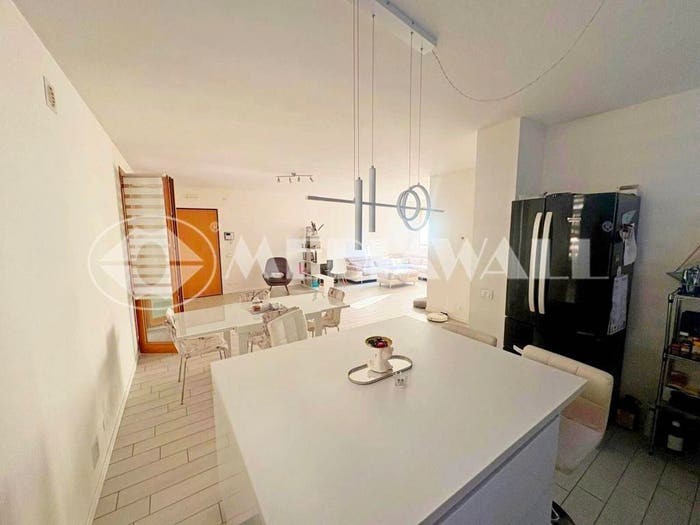 Appartamento con 6 locali in vendita in Via Roma, Centro, Maniago