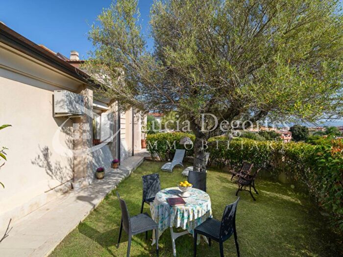 Casa con 5 locali in vendita in Viale Aldo Moro Ospedale Vecchio, Olbia