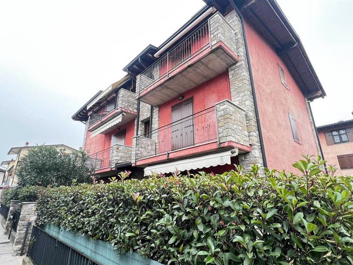 Appartamento trilocale in vendita in Azzano San Paolo