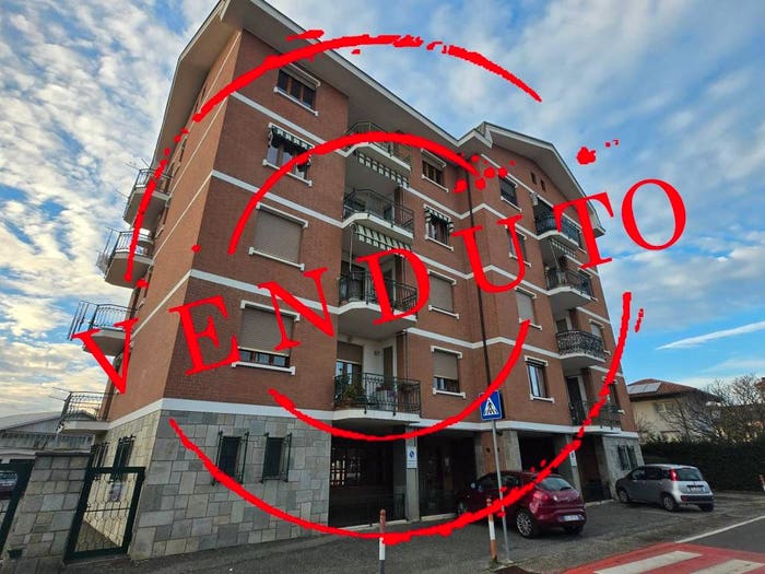 Appartamento quadrilocale in vendita in Strada Salga, Centro, Caselle Torinese