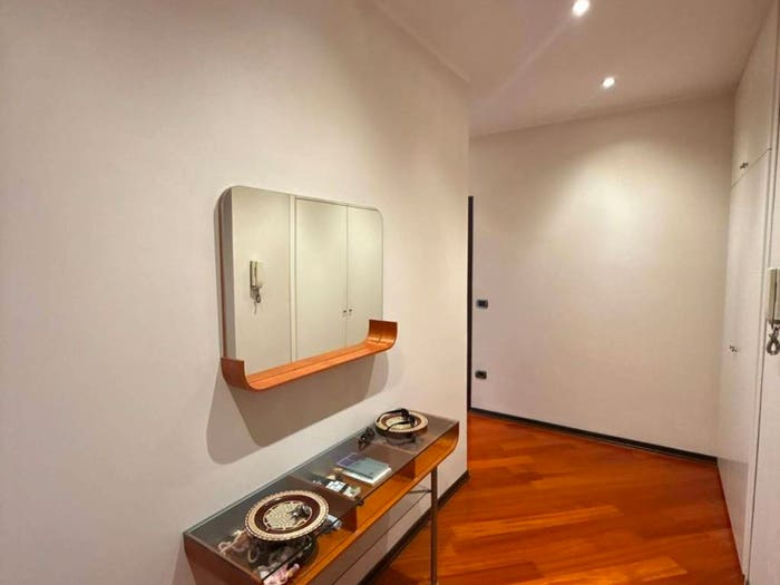 Appartamento con 5 locali in vendita in Largo Mario Malzoni, Emanuele II C Colombo Morelli e Silvati, Avellino