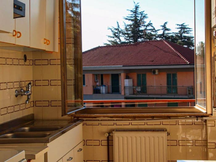 Appartamento trilocale in vendita in Via Domenico Morelli, Centro, Pietra Ligure