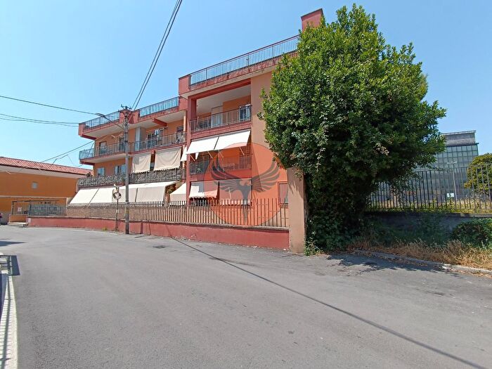 Appartamento con 5 locali in vendita in Via Maddalena, Caserta