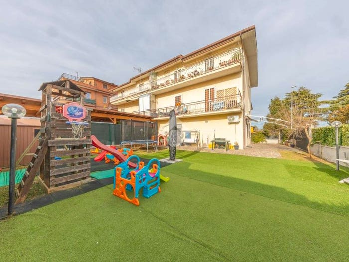Appartamento trilocale in vendita in VIA MASSA DI SAN GIULIANO, Castelverde, Roma