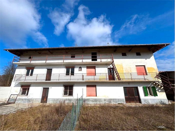 Casa con 6 locali in vendita in Via Caola, GatticoVeruno