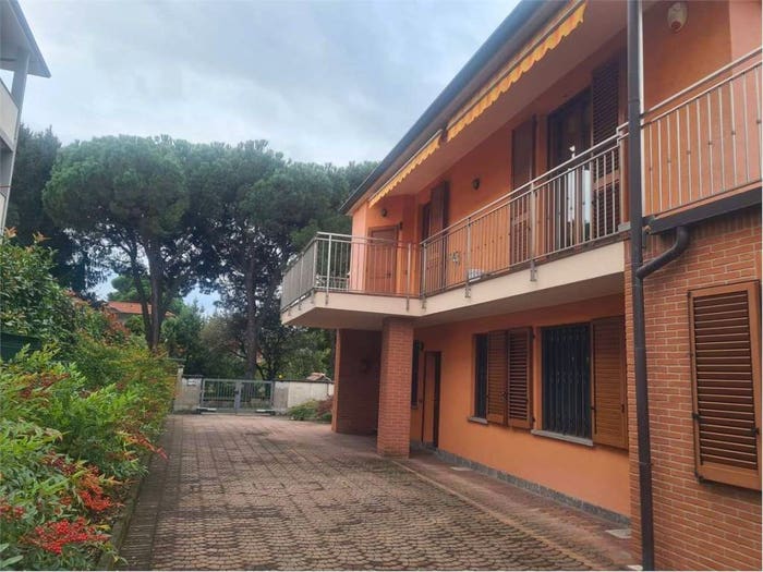 Appartamento trilocale in affitto in Via delle Rimembranze, Centro, Lomazzo
