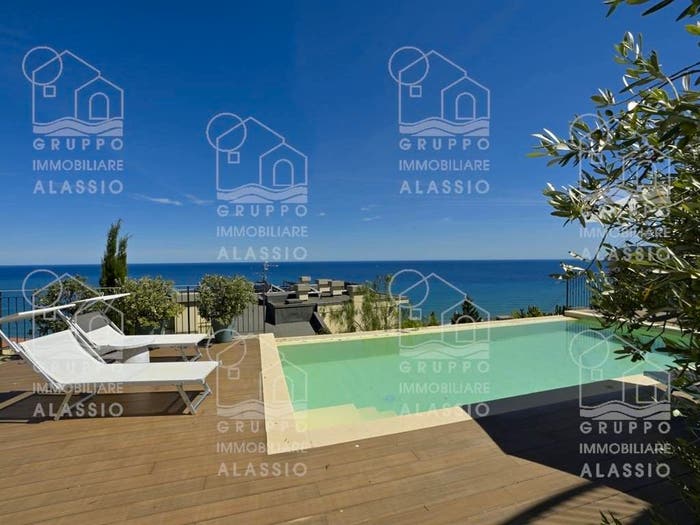 Casa con 6 locali in vendita in Via Solva, Via Solva Santa Croce, Alassio