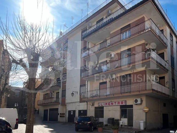 Appartamento con 5 locali in vendita in Piazza di Rauso, Centro, Capua