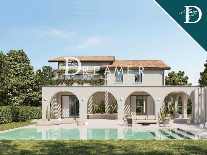 Casa con 6 locali in vendita in Via Matteo Civitali, Vittoria Apuana, Forte dei Marmi