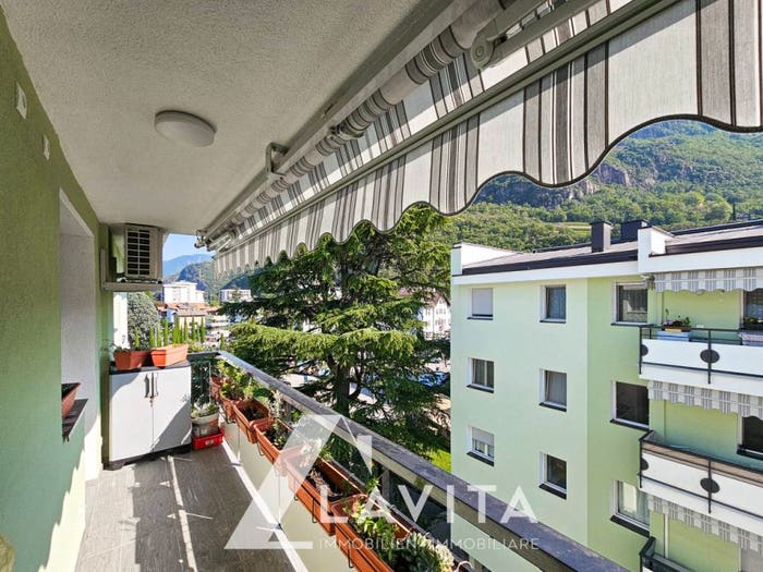Appartamento trilocale in vendita in Via Maso della Pieve Pfarrhofstraße, Oltrisarco Aslago, Bolzano