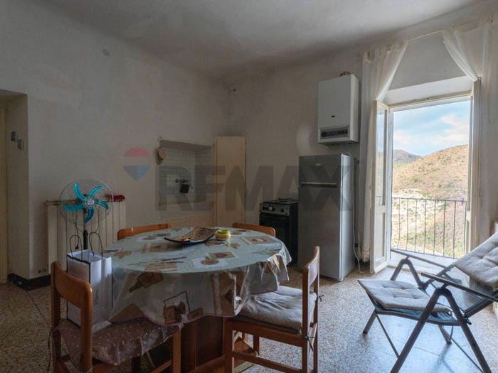 Appartamento con 5 locali in vendita in CORSO MAZZINI, Centro, Arcevia