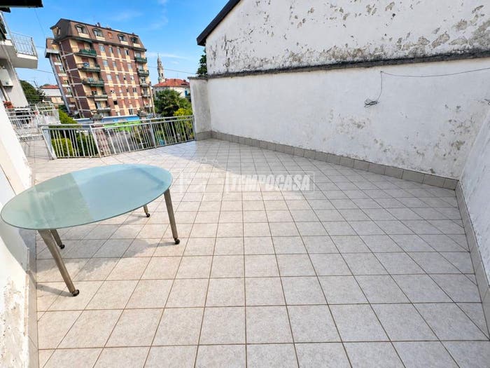 Appartamento quadrilocale in vendita in Via BELVEDERE, Centro, Lomazzo
