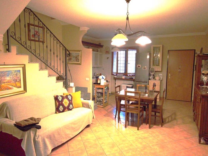 Casa con 5 locali in vendita in Via Resuttano, Borghesiana, Roma