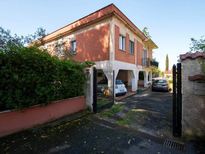 Casa con 6 locali in vendita in Via Aldo Moro, Centro, Castelnuovo di Porto