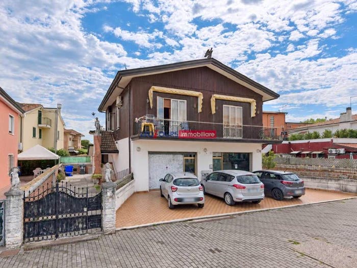 Casa trilocale in vendita in Via della Fonte, Ca' Ballarin, CavallinoTreporti