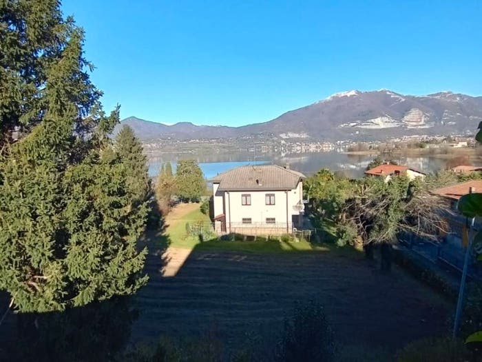 Appartamento monolocale in vendita in Via Vittorio Emanuele II, Centro, Rogeno