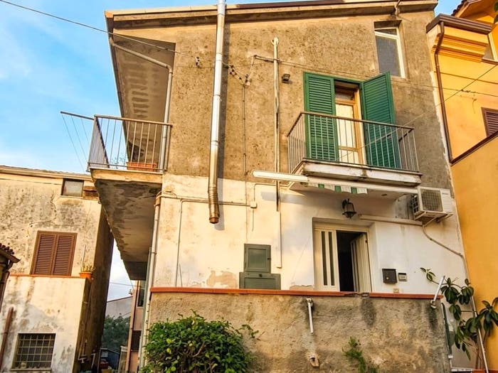 Casa quadrilocale in vendita in Piazza Trieste, Sant'Agata Dé Goti, Sant'Agata de' Goti