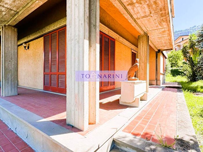 Casa con 6 locali in vendita in Via Lorenzo Ventavoli, Centro, Monsummano Terme