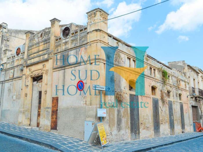 Casa con 6 locali in vendita in Centro, Noto