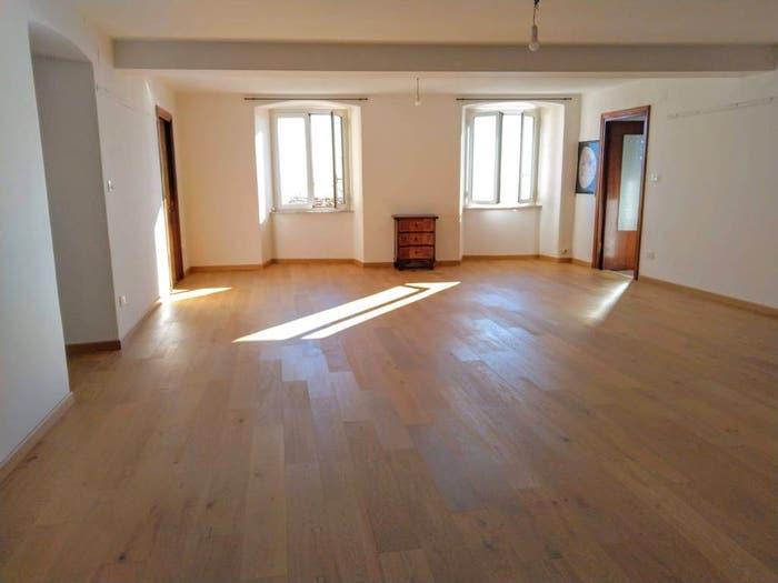Appartamento con 5 locali in vendita in Via Piazzagrande, Vesima Crevari, Genova