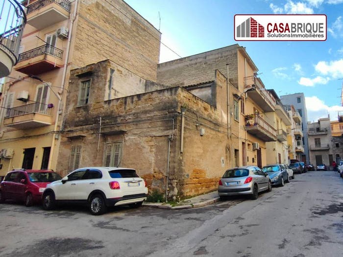 Casa quadrilocale in vendita in Via Napoli, Centro, Bagheria