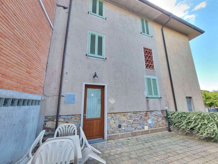 Casa con 6 locali in vendita in Massarosa Paese, Massarosa