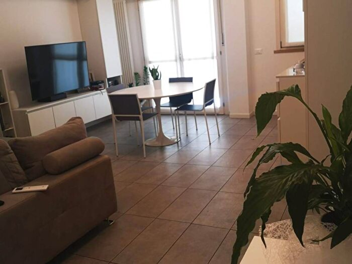 Appartamento trilocale in vendita in Via Gastone Rigoni, Soria, Pesaro