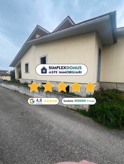 Appartamento con 6 locali in vendita in Via Venezia, Fiano Romano