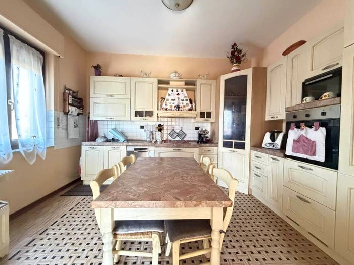 Casa con 6 locali in vendita in Colombiera Molicciara, Castelnuovo Magra