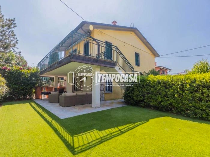 Casa trilocale in vendita in Viale Tommaso dal Molin, Desenzano Centro, Desenzano del Garda