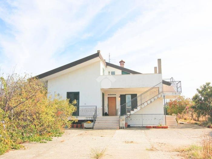 Casa con 6 locali in vendita in Contrada buccaro, Campomarino