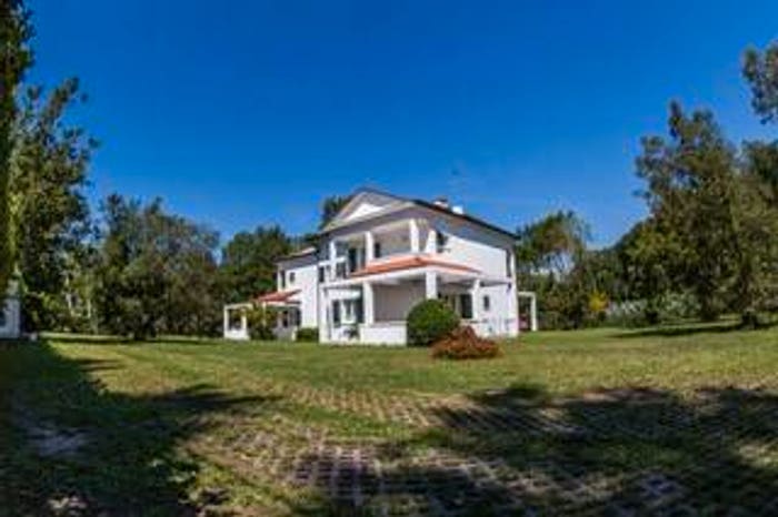 Casa con 6 locali in vendita in Via dei Fortini, Ronchi Poveromo, Massa
