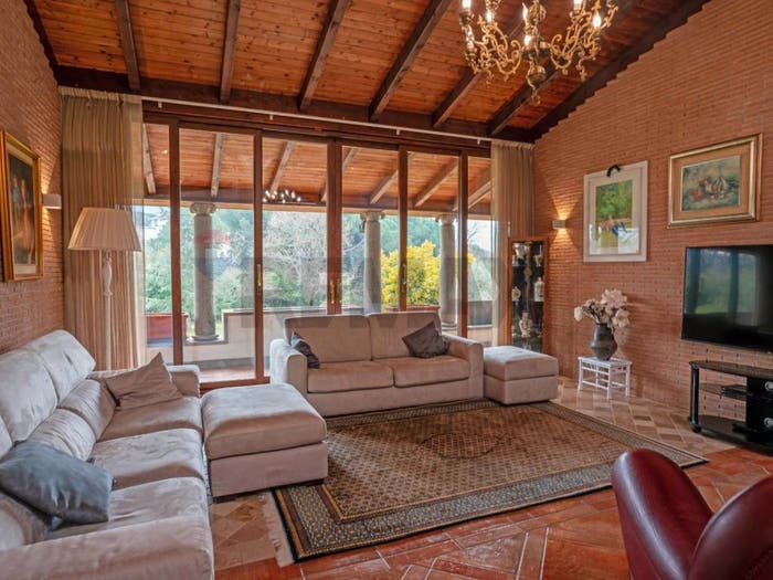 Casa con 6 locali in vendita in Via del Pincio, Bagnaia La Quercia, Viterbo