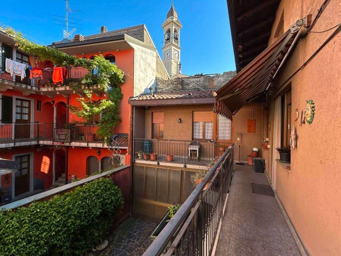 Casa con 5 locali in vendita in via Locatelli, Palosco