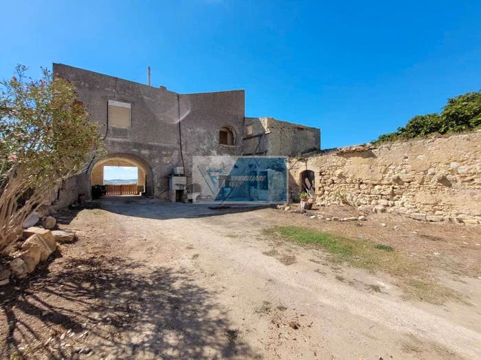 Casa con 6 locali in vendita in Agriturismo Saccollino, Noto