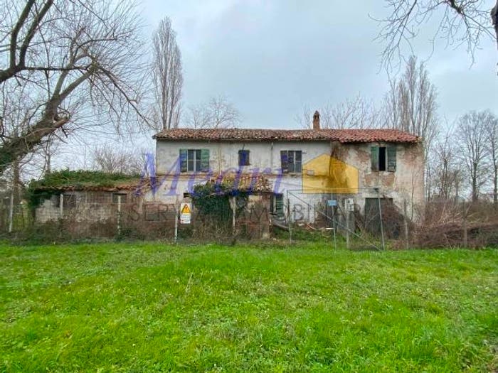 Casa con 6 locali in vendita in VIA VIOLONE DI GATTOLINO, Villa Chiaviche Calabrina, Cesena
