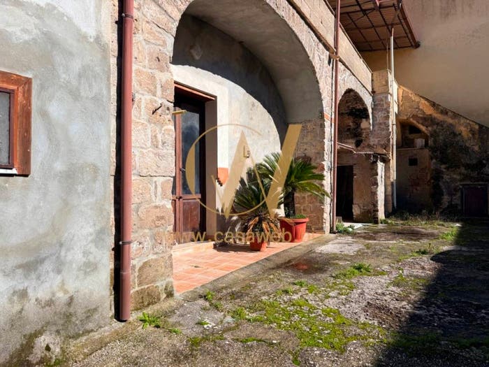 Casa con 6 locali in vendita in Via Dei Giardini, Puccianiello, Caserta