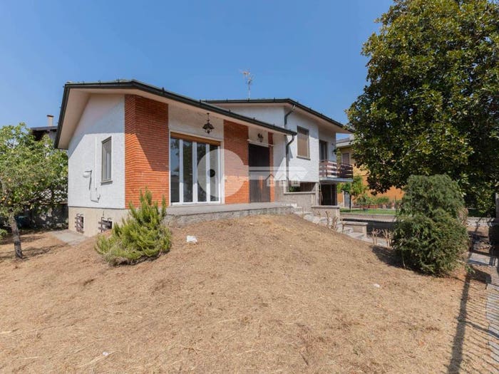 Casa quadrilocale in vendita in Via Bellini, Centro, Ghedi