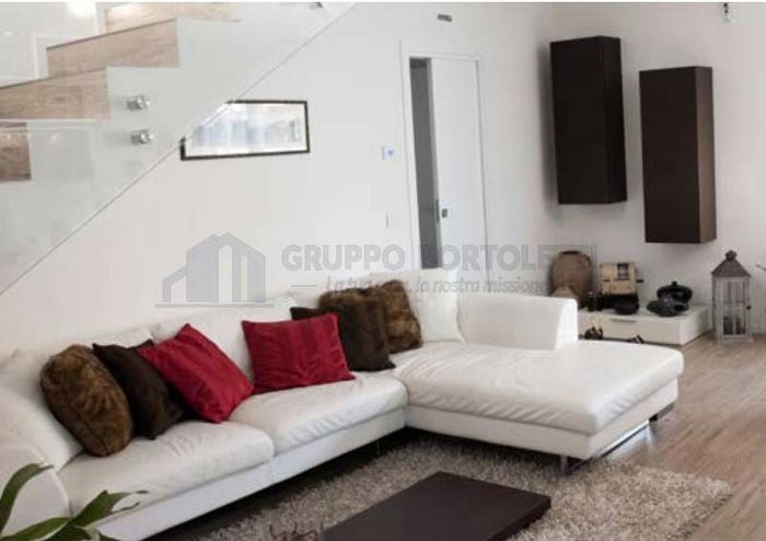 Casa con 5 locali in vendita in Via Giarre, Giarre, Abano Terme