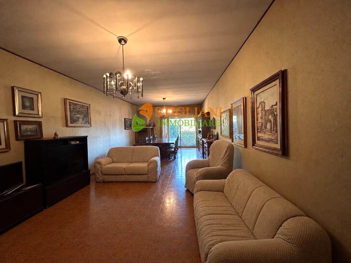 Appartamento con 5 locali in vendita in Via Garibaldi, Semicentro, Campobasso